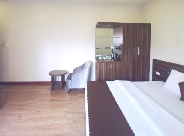 Suka Hotel Dalat Buitenkant foto